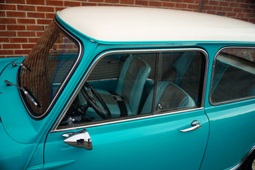 230810 Turq Mini W 20
