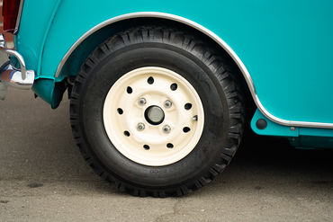 230810 Turq Mini W 30