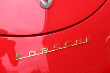 89002