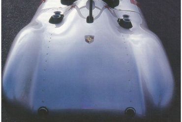 153087