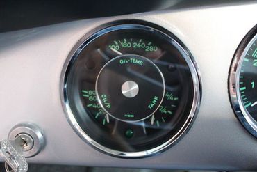 111598