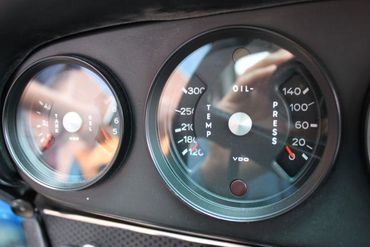 104990