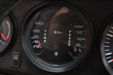 137202