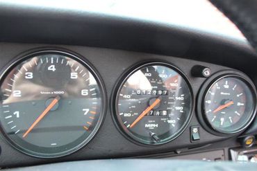 58471