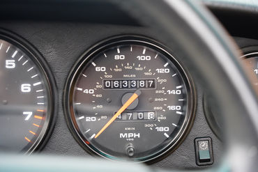 221222 W 993 Carrera 64