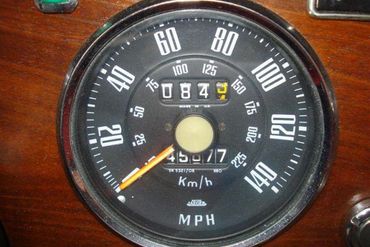 33085